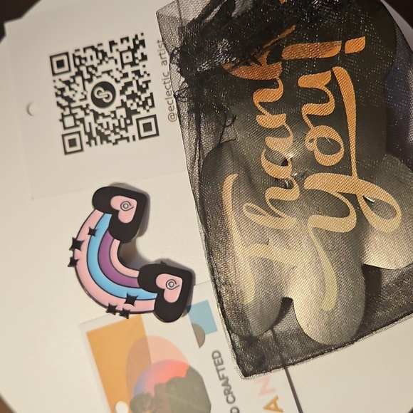 Handmade LGBTQ+ Enamel Pin 1" Trans Rainbow Pop Pin Heart Pink Purple and blue - Picture 15 of 17